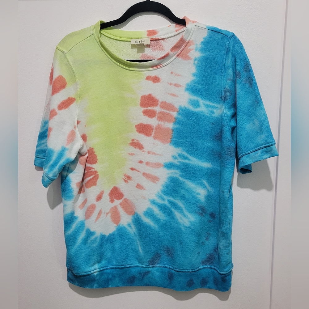 STYLE & CO. TIE DYE SUNBURST SHORT SLEEVE TOP